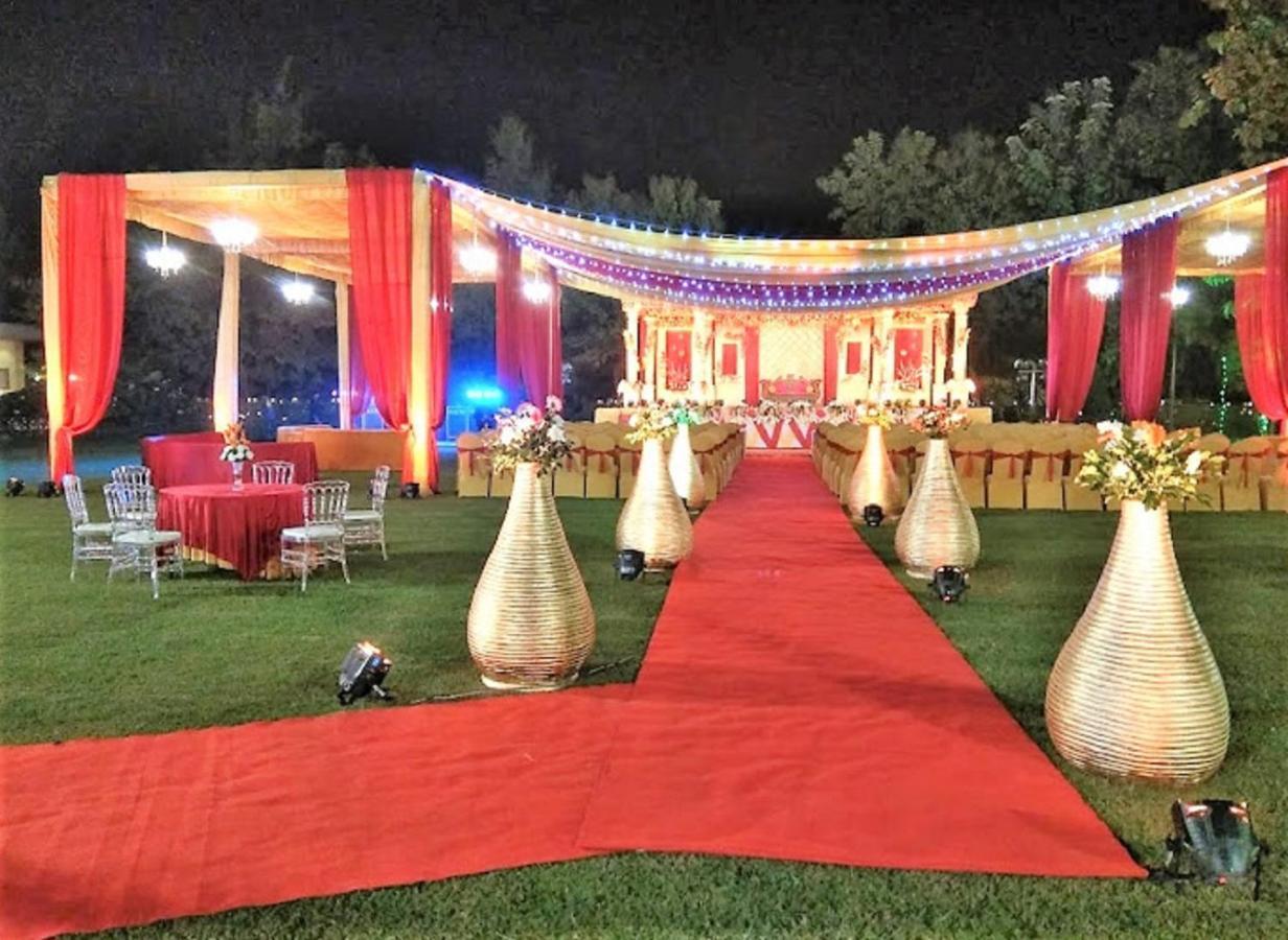 Ritz Resort, Lucknow Esterno foto